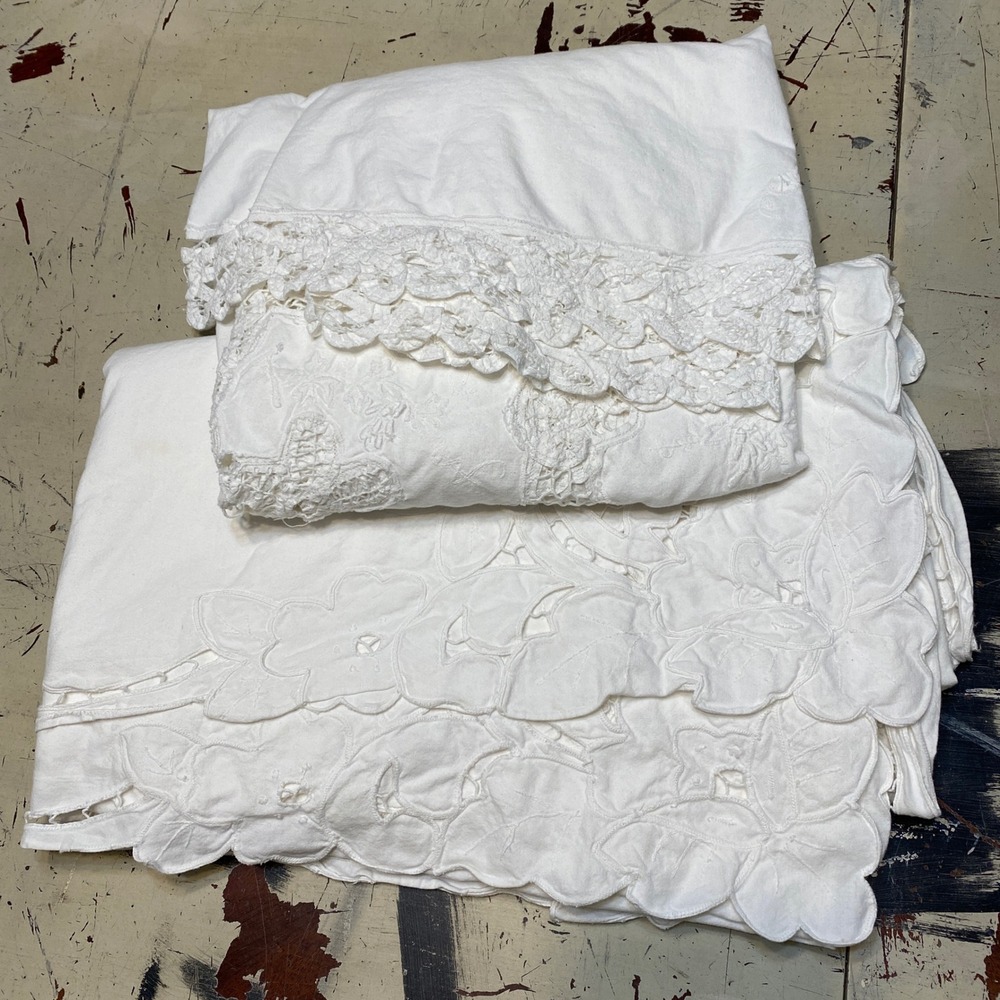 Vtg Antique White Cotton Floral Cutwork Lace Tablecloth Lot of 2 Rectangle Round